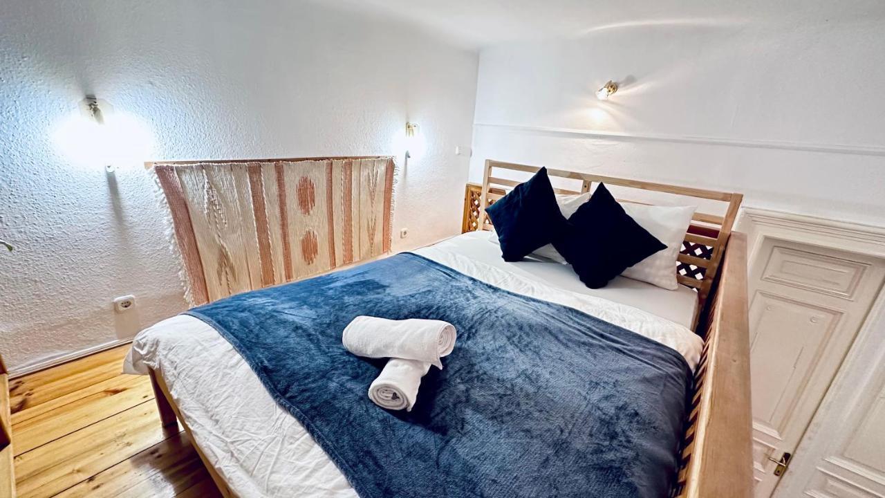 Apartament Ulloi - Unique Style Near Corvin *