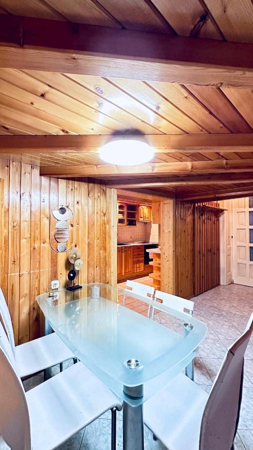 Apartment Ulloi - Unique Style Near Corvin
