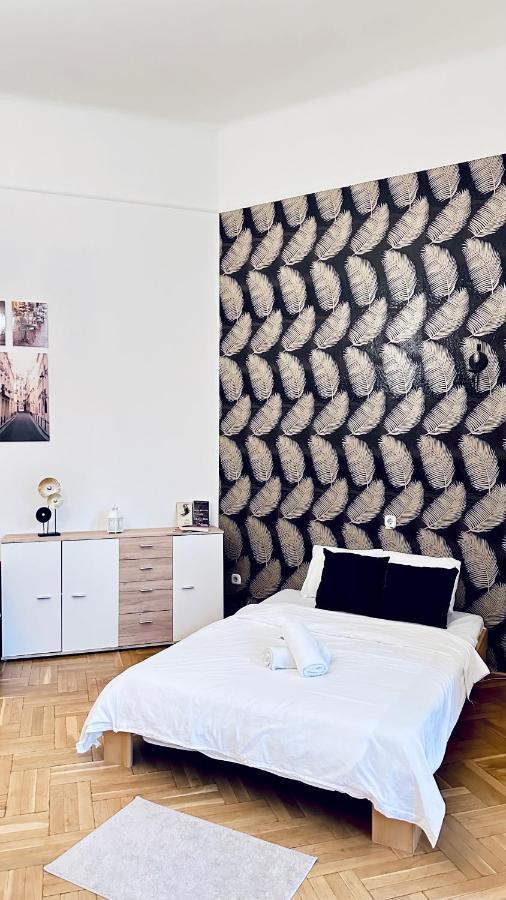 Apartment Ulloi - Unique Style Near Corvin Budapest